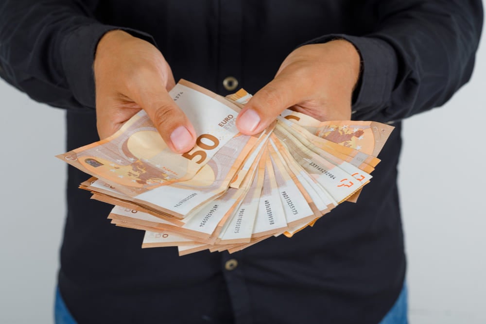 Agiotas Que Emprestam Dinheiro em Portugal